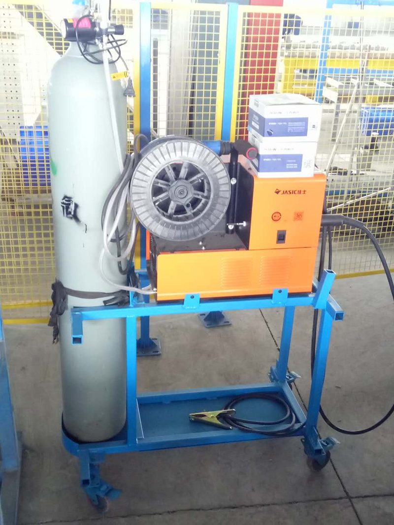 OTC二氧化碳保護(hù)焊機500A.jpg